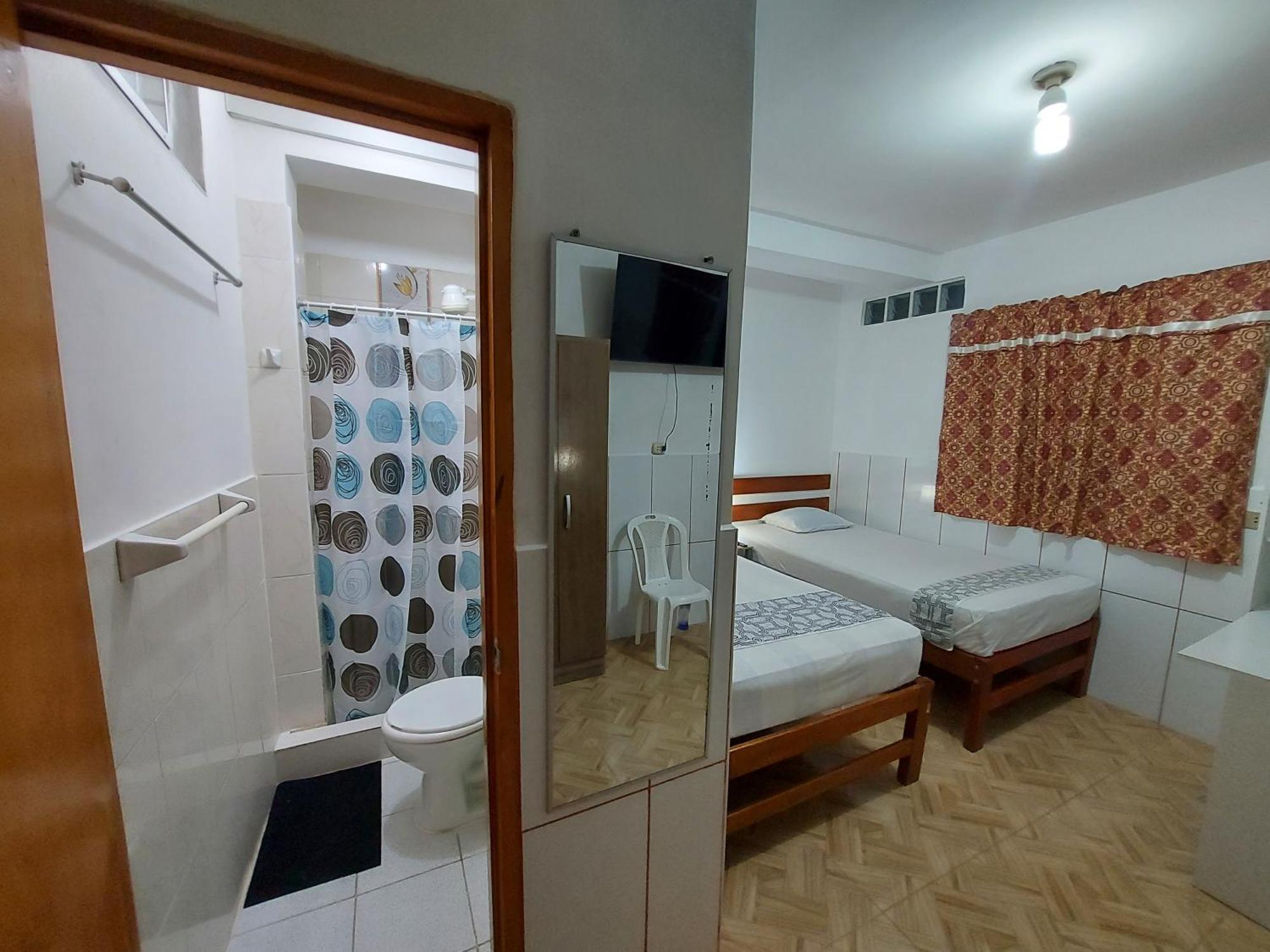 Amazon House Hostel Iquitos Zimmer foto